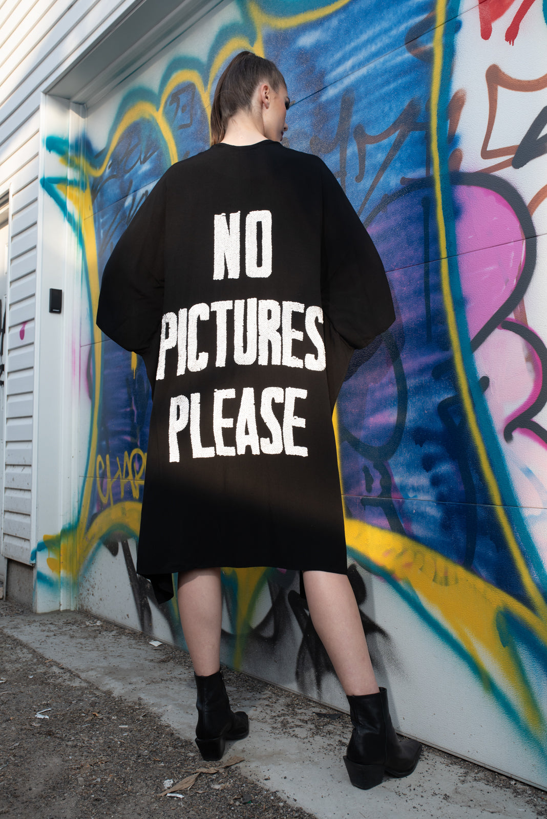 Cover Jacket  No Pictures Please White